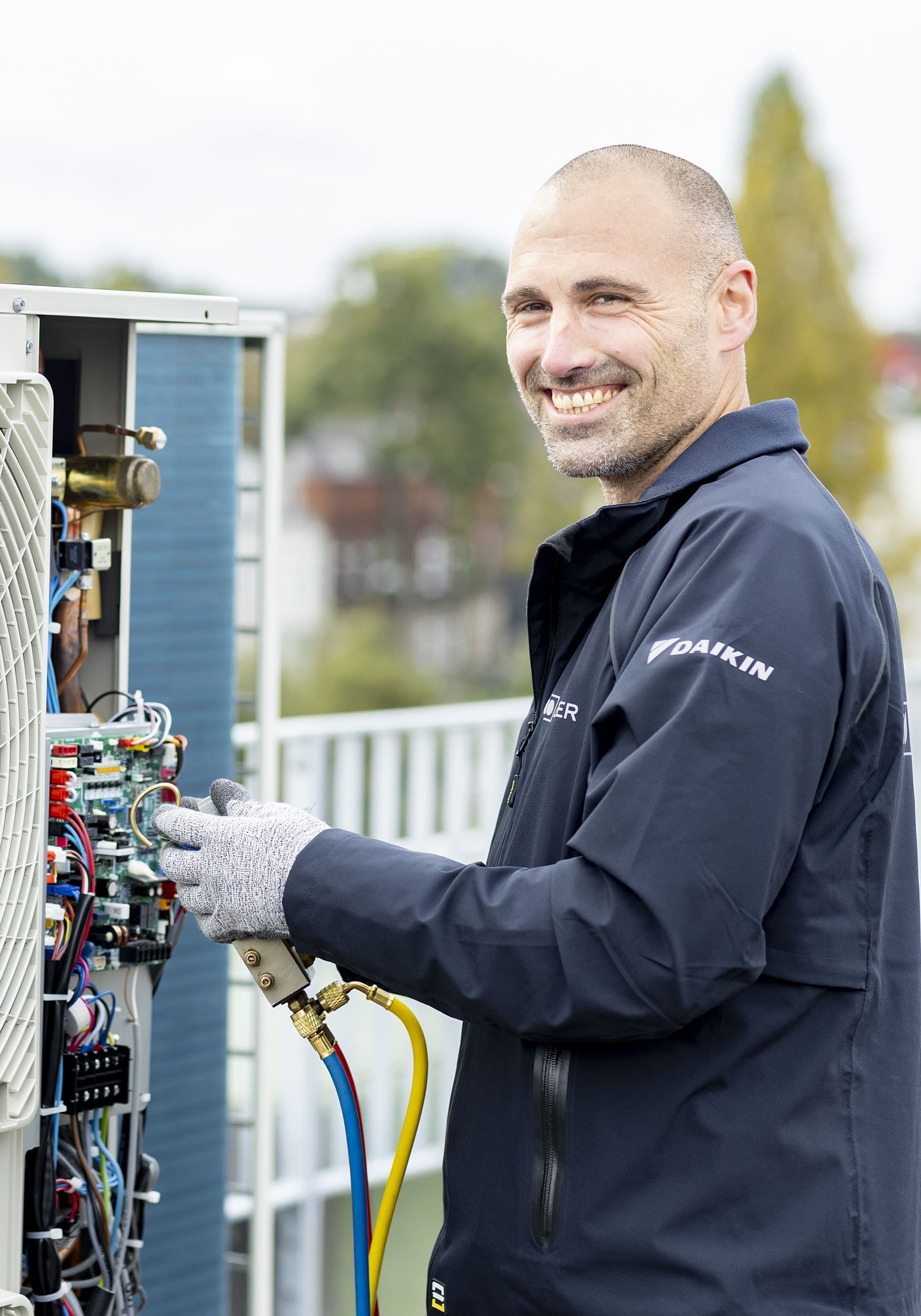 Header Slider Mobil 2 Header Slider Mobil 2